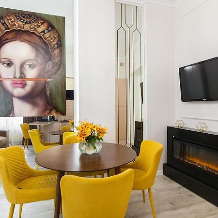 Avangard Deluxe Art Apart ลวีฟ ภายนอก รูปภาพ