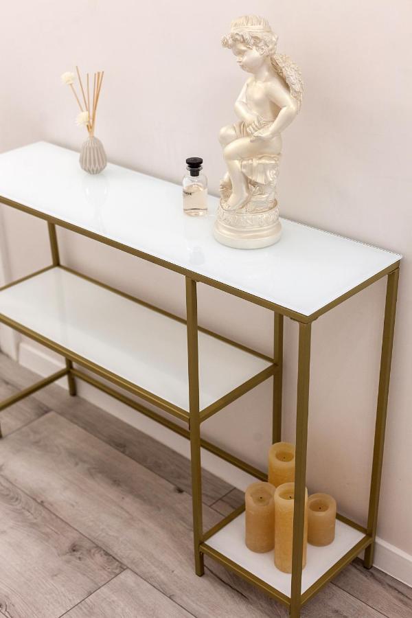 Avangard Deluxe Art Apart ลวีฟ ภายนอก รูปภาพ
