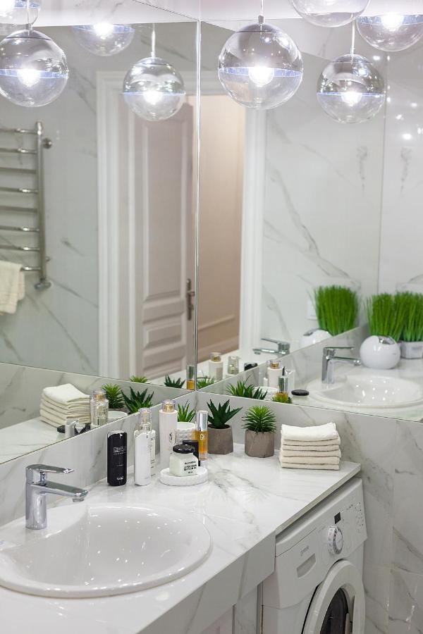 Avangard Deluxe Art Apart ลวีฟ ภายนอก รูปภาพ