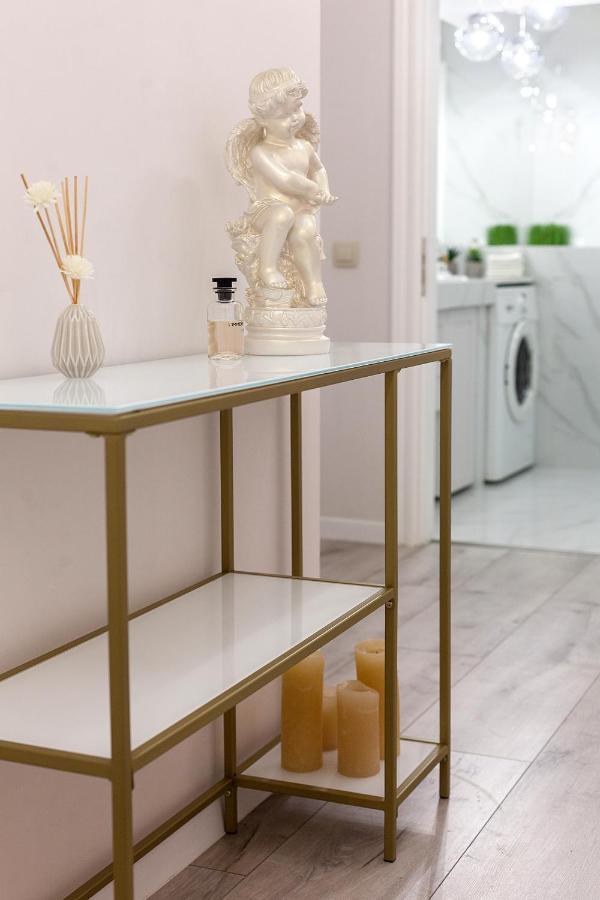 Avangard Deluxe Art Apart ลวีฟ ภายนอก รูปภาพ